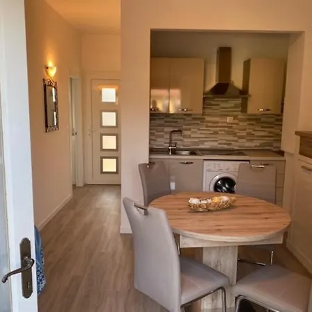 Apartament Cond. Viel *